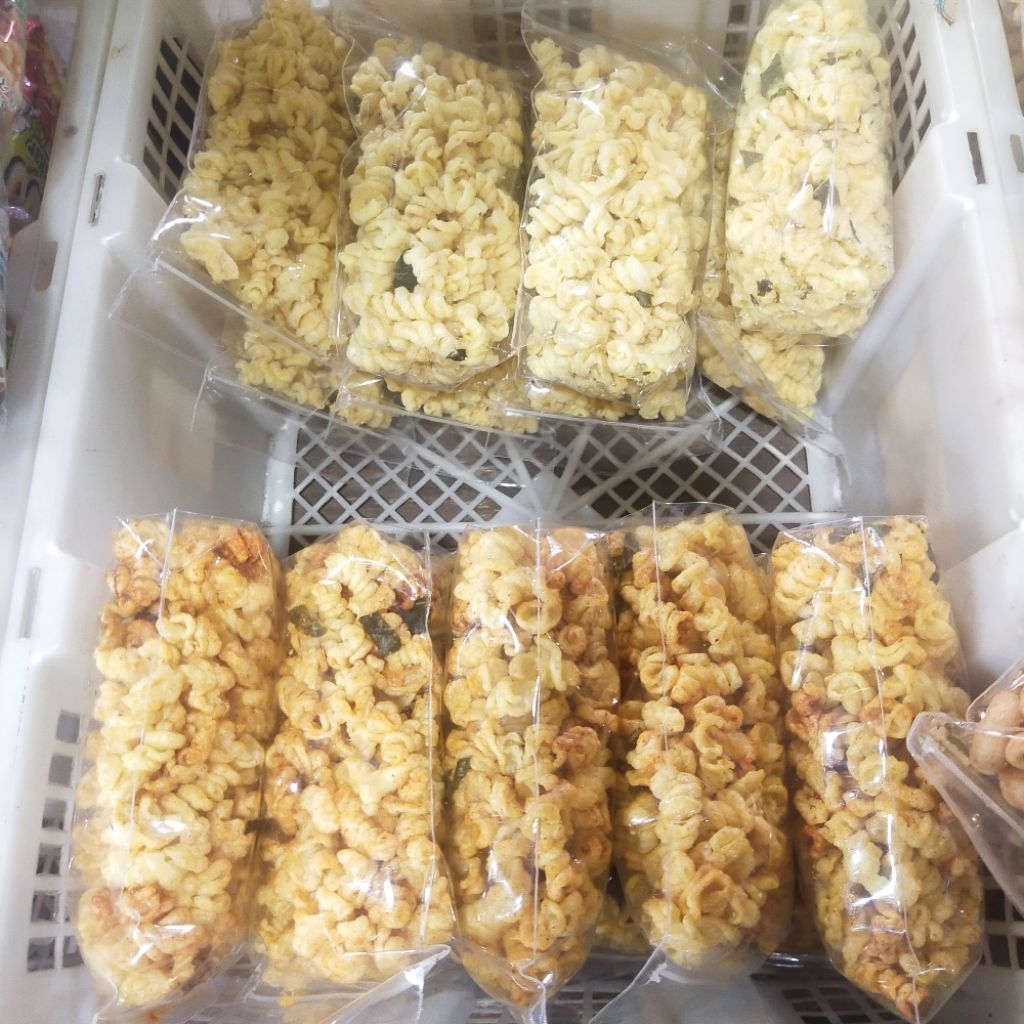 

Makaroni Spiral Jeruk Purut Asin dan Pedas