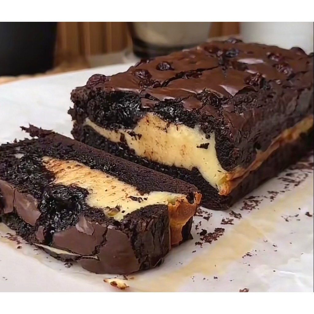 

BROWNIES CHEESECAKE ( 1 PCS )