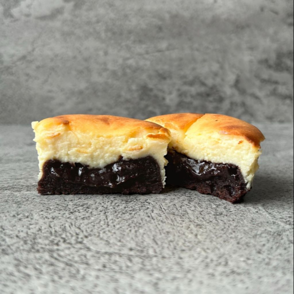 

bite size brownies cheesecake original matcha chocolate lotus biscoff dessert jajanan viral
