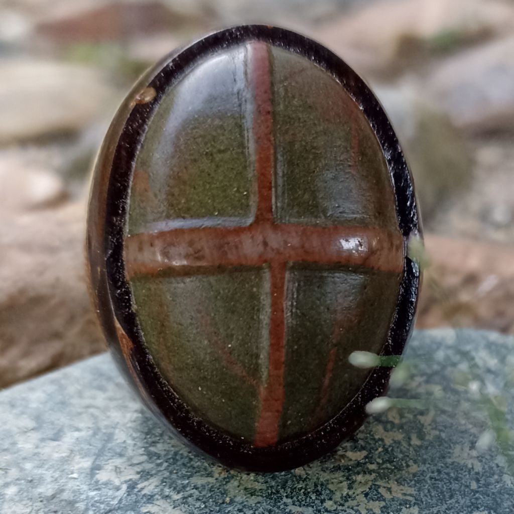 Tapak Jalak Timbul Aceh Garis merah Dwiwarna