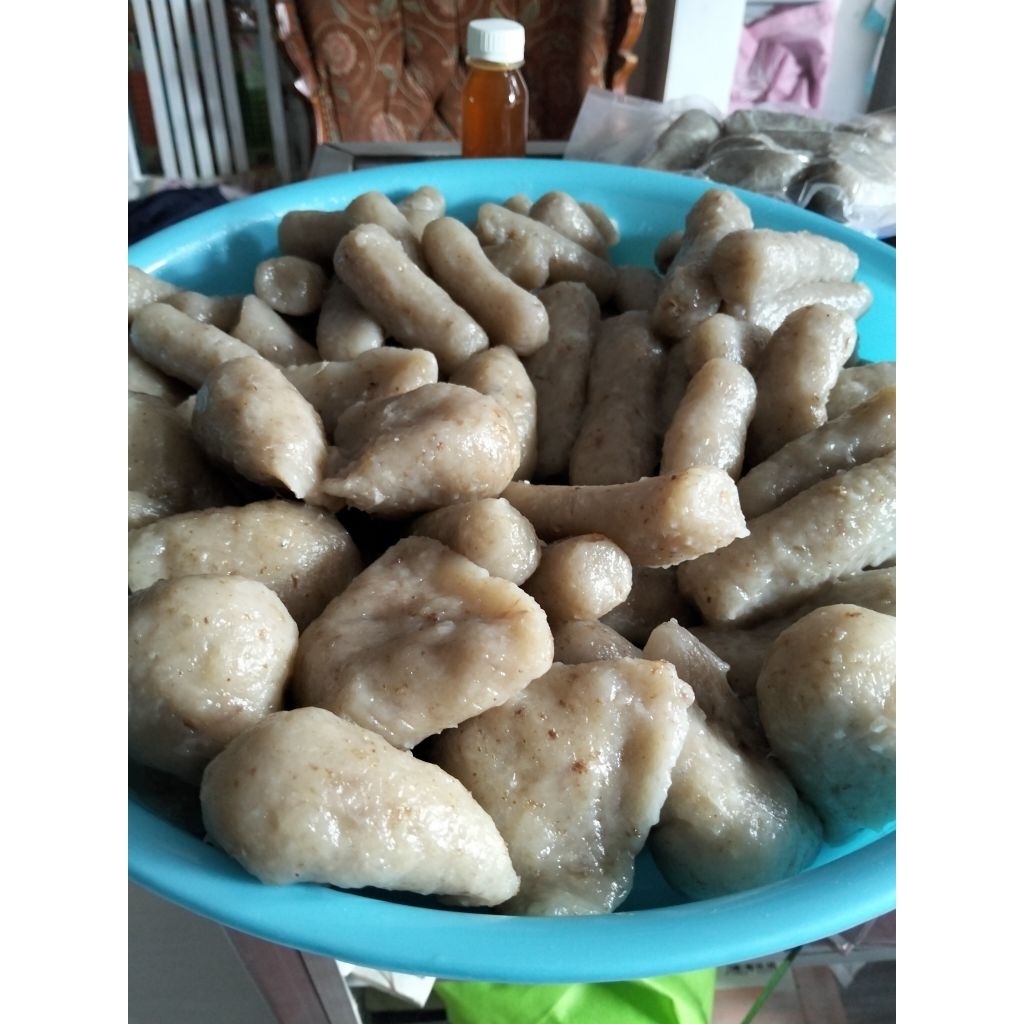 

PEMPEK ikan , untuk pulau Jawa, ISI 5 PCS CAMPUR/ ISI 6 PCS LENJER SEMUA SUDAH TERMASUK CUKO 100ml