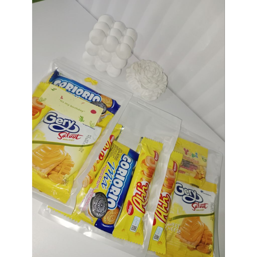 

Gift snack mini Kuning