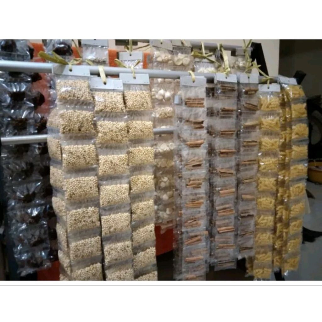 

Aneka Rempah Dapur Lengkap | Jinten, Kemiri, Kapulaga, Lada, Udang Rebon, Bunga Lawang, Kayu Manis, Bawang Putih, Cengkeh, Biji Pala, Ketumbar, Asem Jawa, Gula Pasir, Gula Merah, Ebi kering, Terasi Udang, Kacang Tanah Mentah