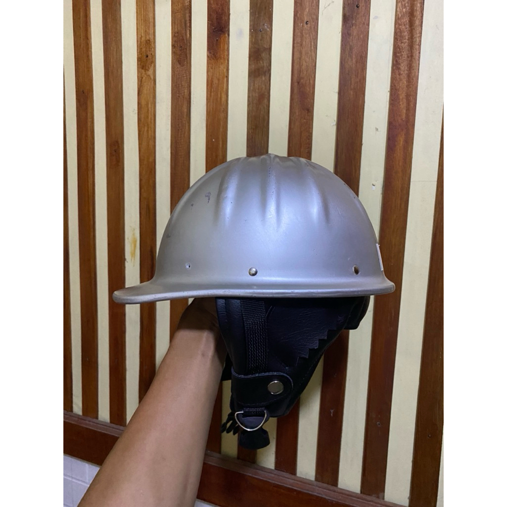 Helm Cetok Jadul McDonald