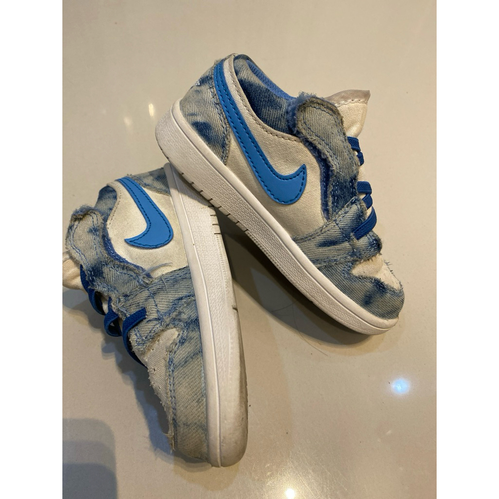 preloved sepatu kids sneakers kids air jordan nike denim size 27