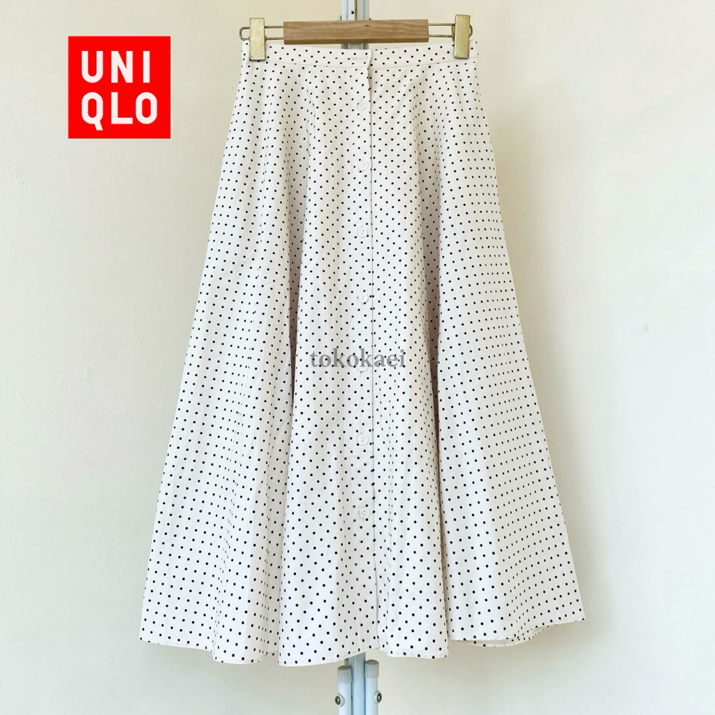 Polkadot Flare Button Skirt Uniqlo