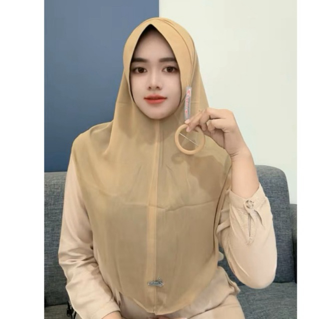 234 hijab instan DOA IBU BOBAL bisa dipakai bolak balik FREE GESPER ceruty 2 layer ory by Bu Nyamin