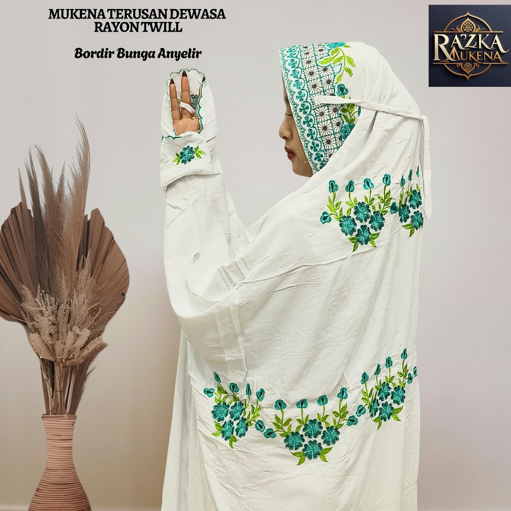 Mukena Terusan Dewasa Bahan Rayon Motif Bunga Anyelir Cantik