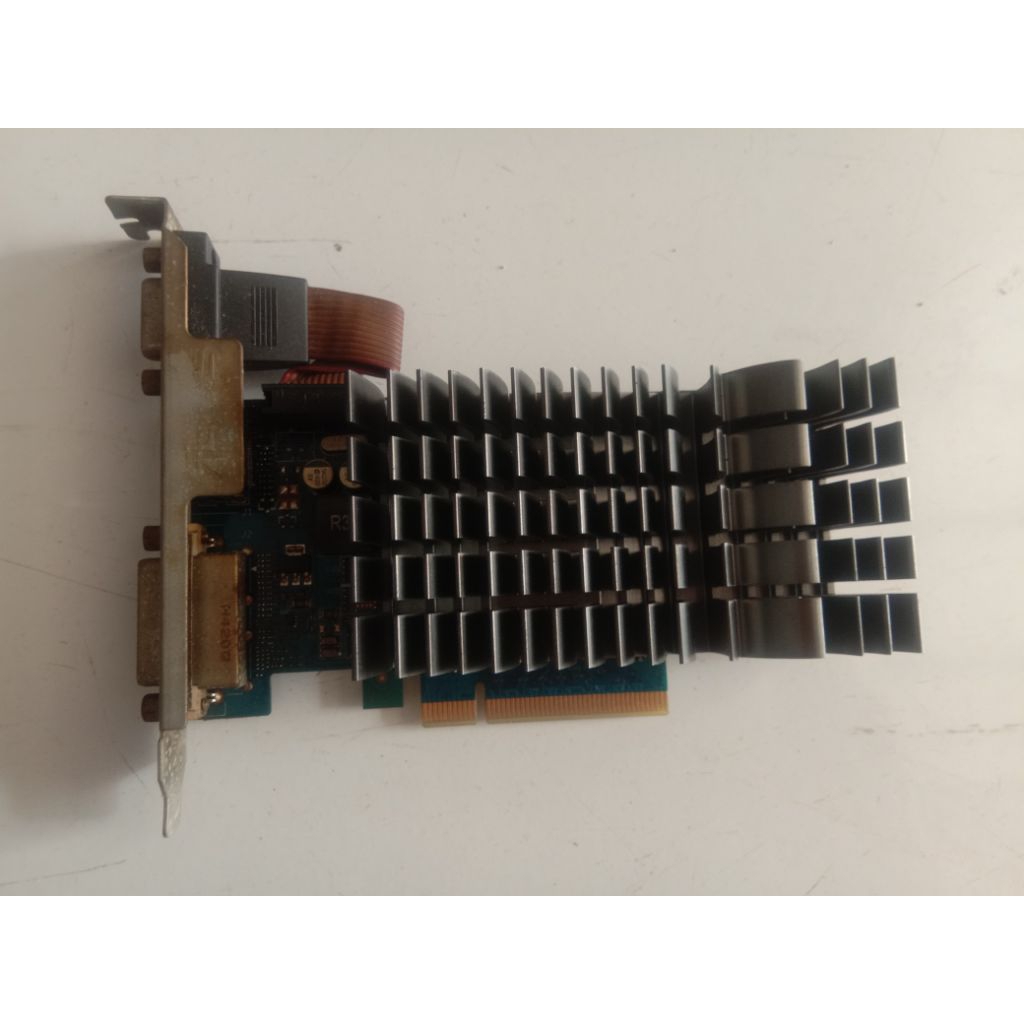 VGA GT630 DDR3 2 Gb 64bit directx 11