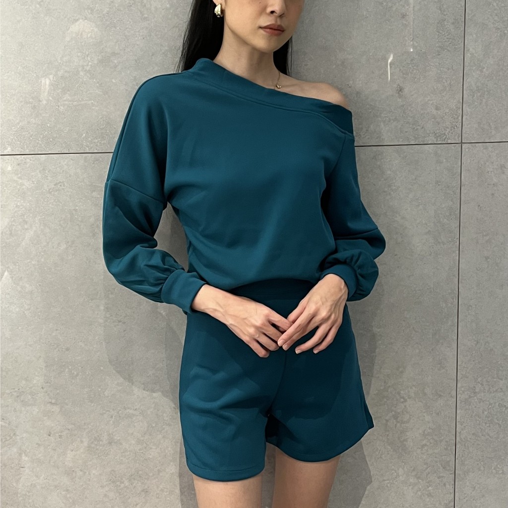 Vienna Oneset - Setelan One Shoulder Celana Pendek Lengan Panjang Scuba