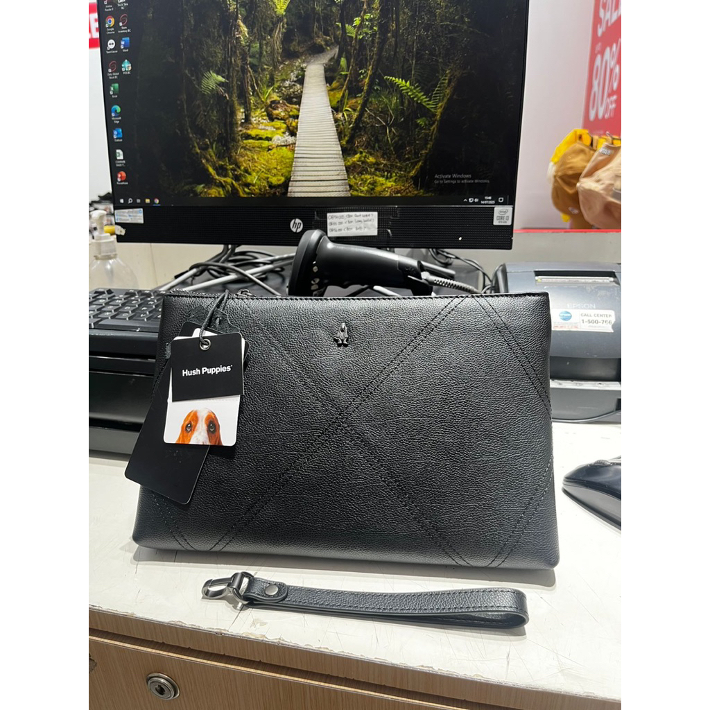 Clutch pria Brand hush puppies sale tag 1.999.000 Original store