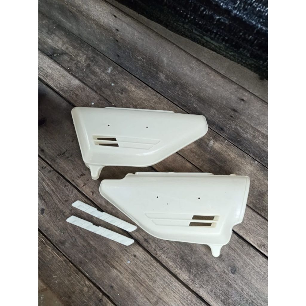 cover box aki gl 100 tempong kempol tutup aki Honda gl 100 bahan original gading tebal
