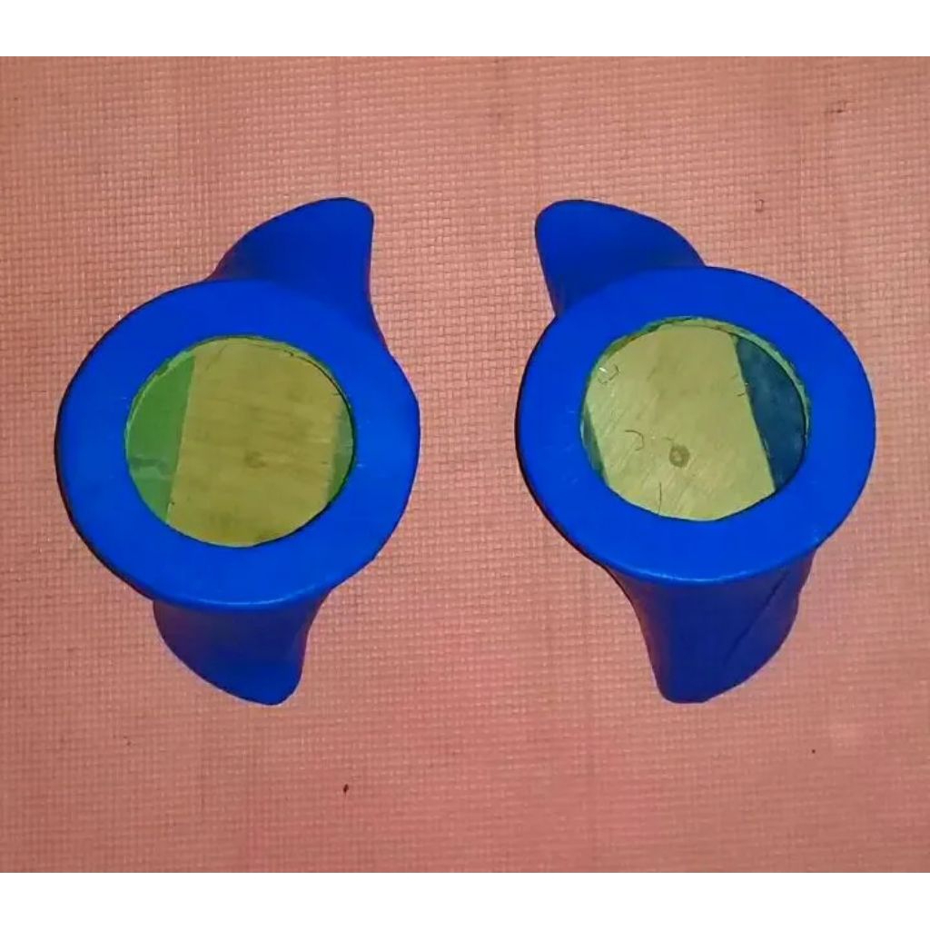 monting speker 4 in universal