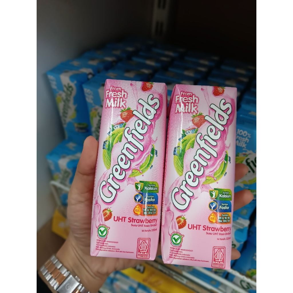 

greenfields uht strawberry 250ml