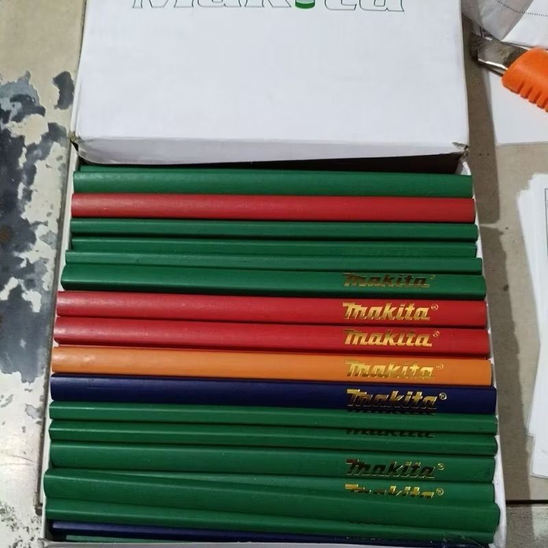 

[1 KOTAK] Pensil Tukang Makita / carpenter pencil