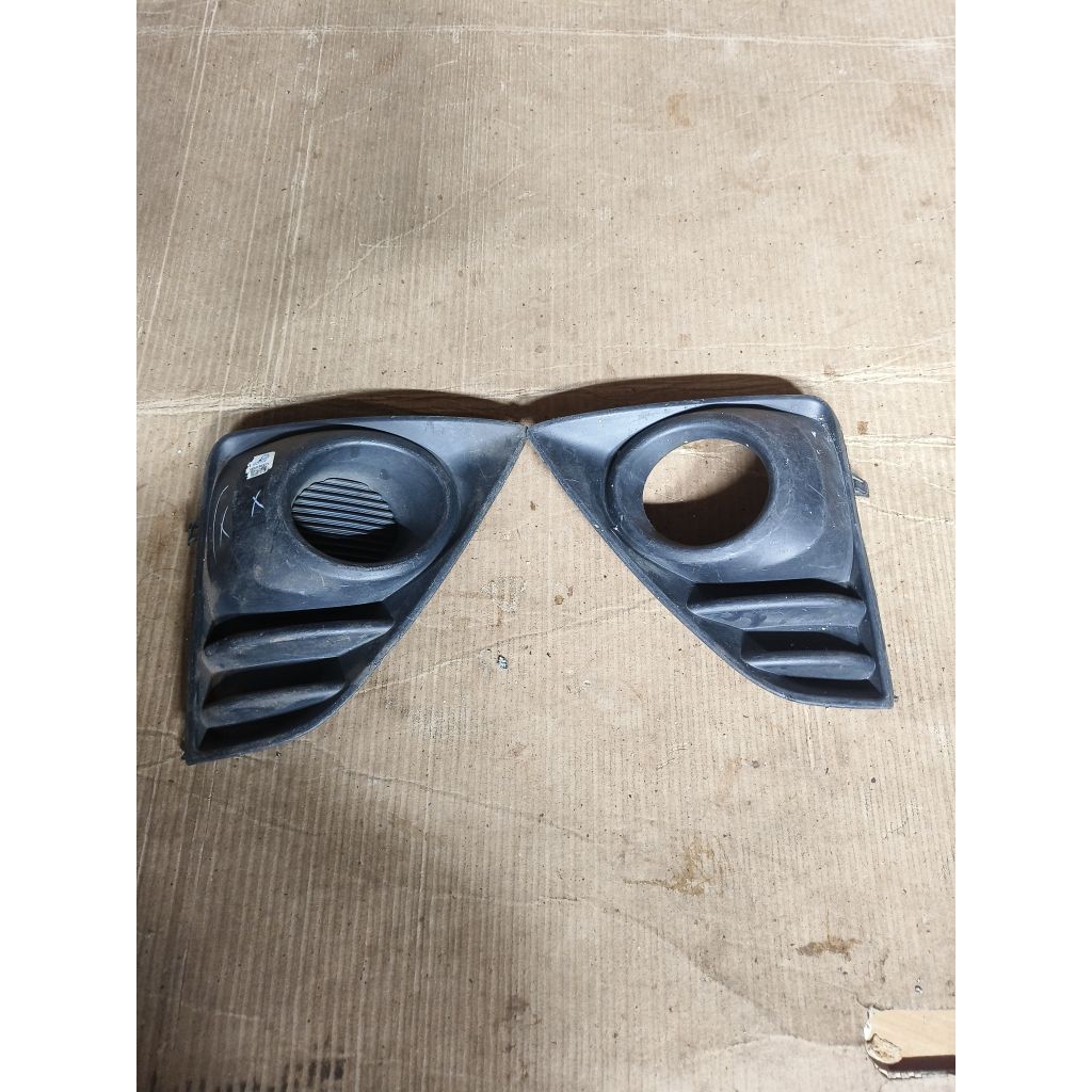 cover foglamp yaris lele 2013 2014 RH LH