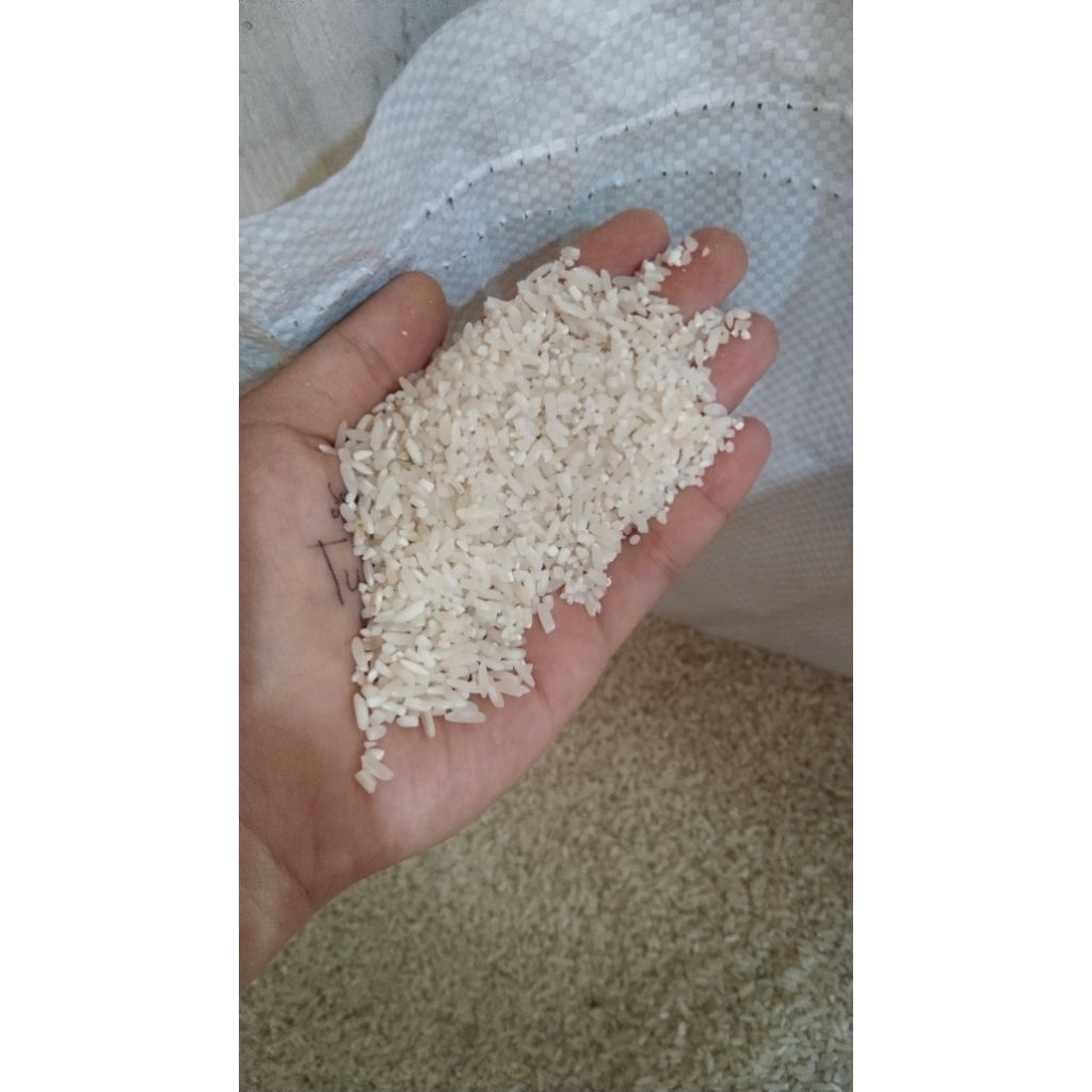 

BERAS PETANI 1KG KUALITAS MEDIUM DIJAMIN ALAMI TANPA PEMUTIH TANPA PELICIN