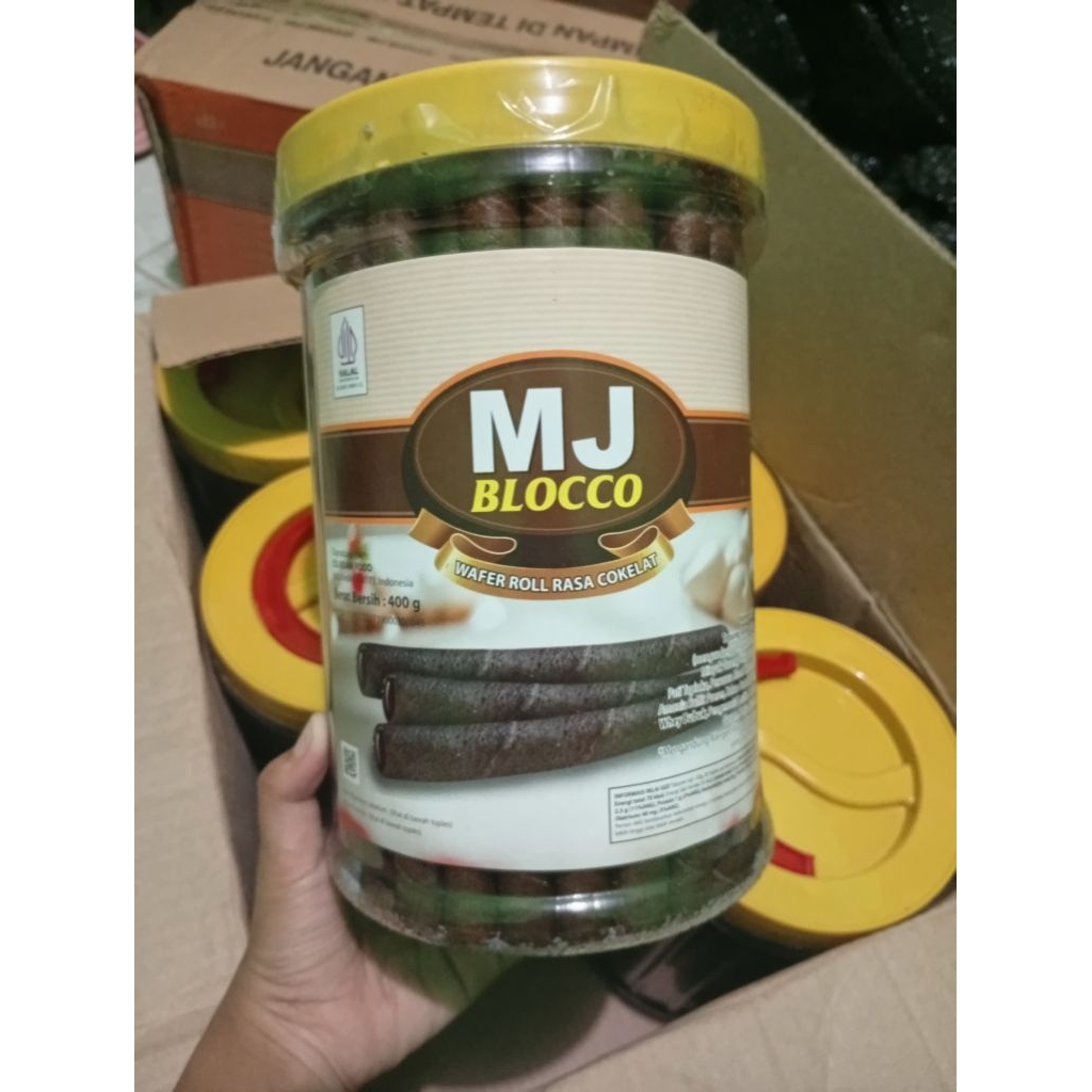 

Astor MJ blocco 3 toples 20 ribu