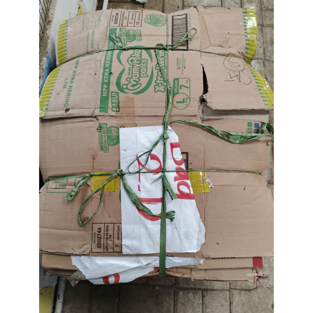 

Kardus Bekas Tebal untuk Packing