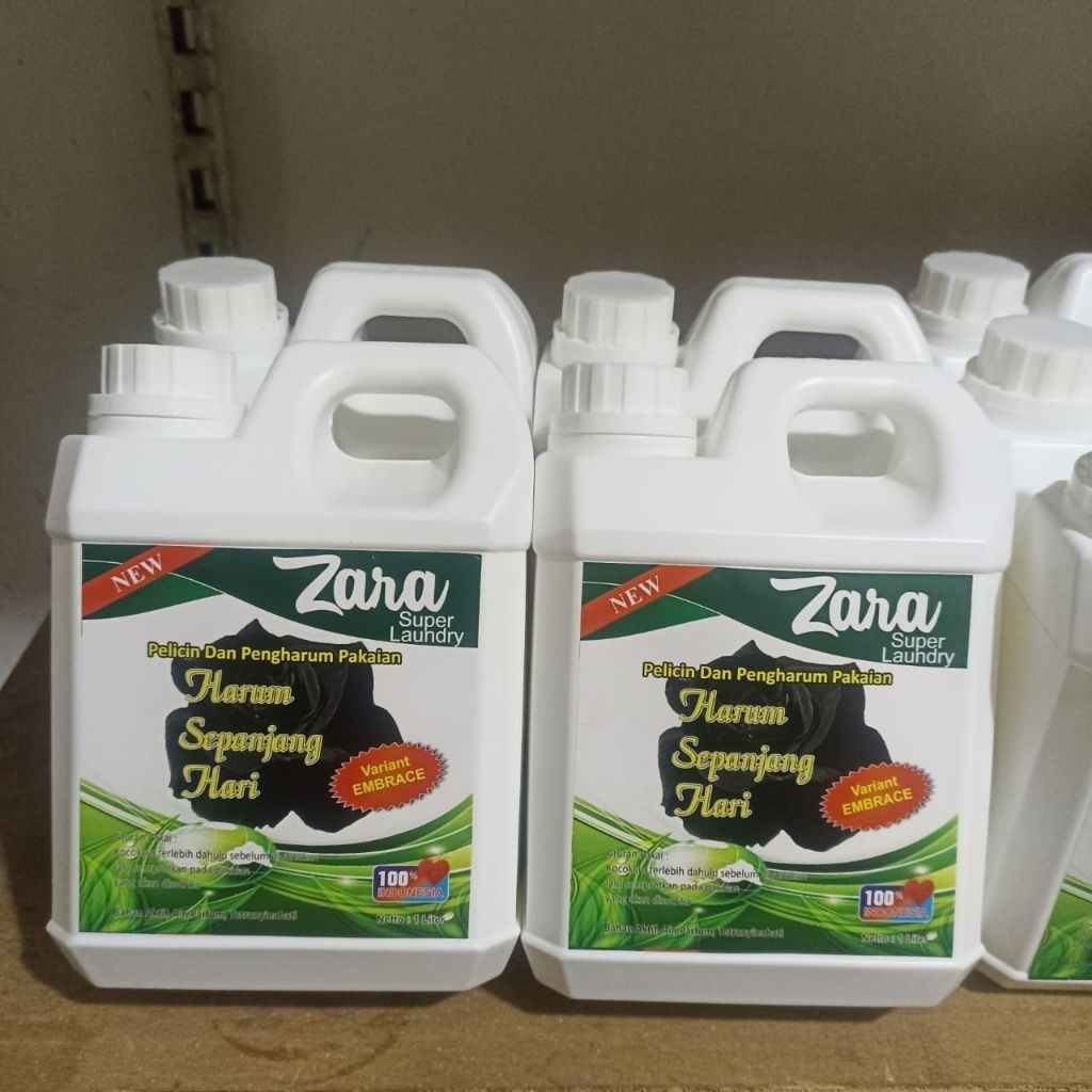 parfum pakaian laundry/ pelicin setrika mawar hitam 1 liter