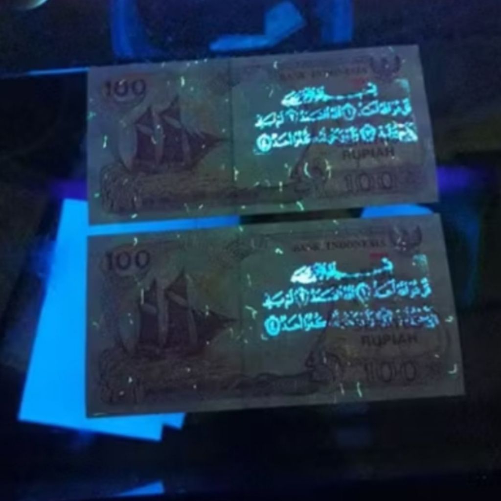 Souvenir Uang 100 Rupiah Pinisi – Edisi Kaligrafi Unik