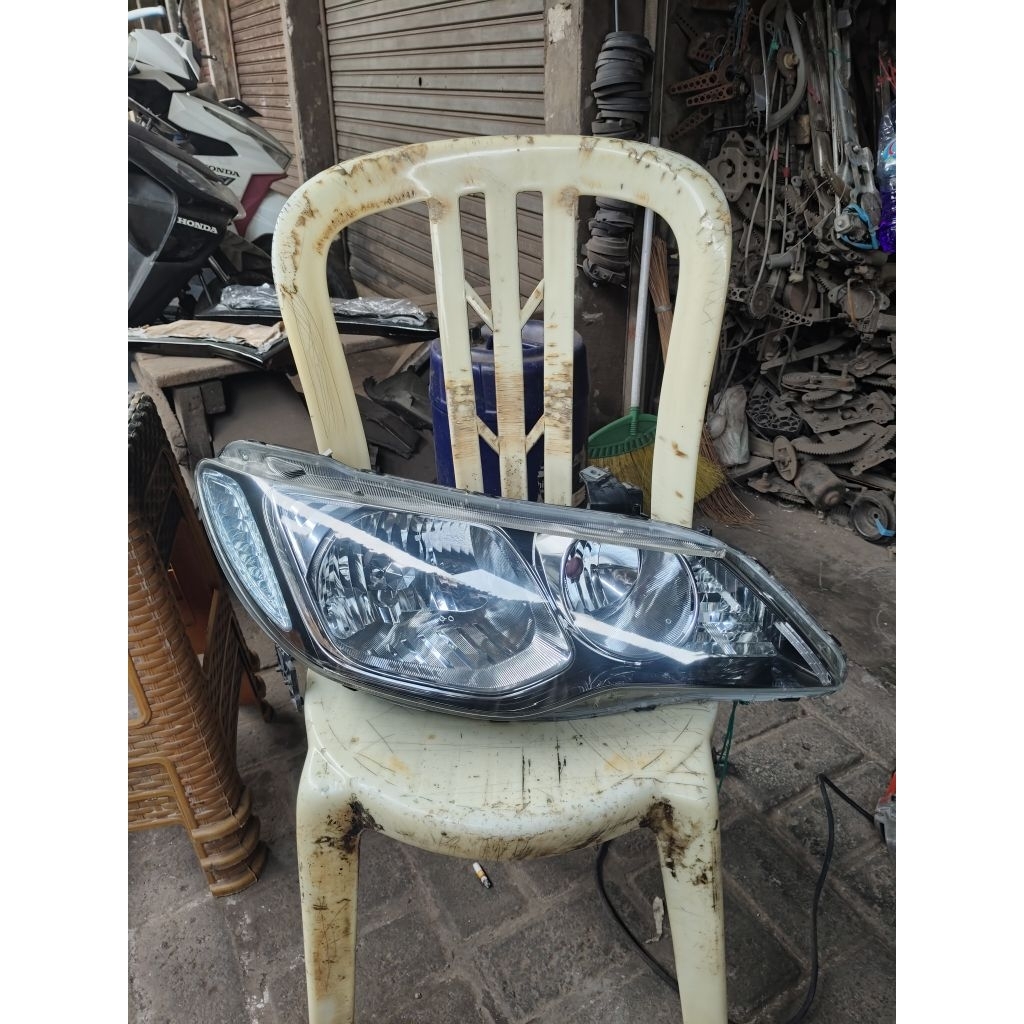 Headlamp Civic fd original.