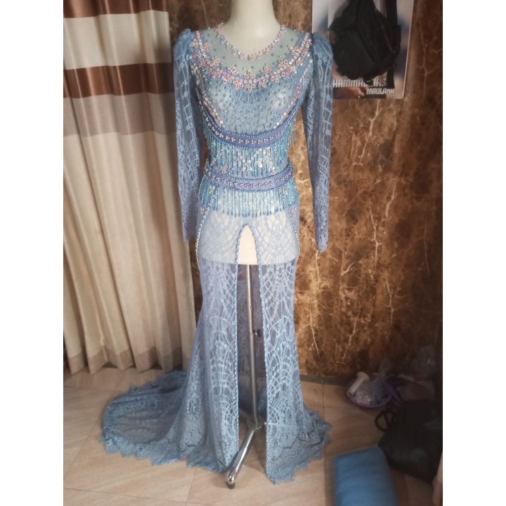 Baju Akad belah tengah.kebaya payet Mutiara