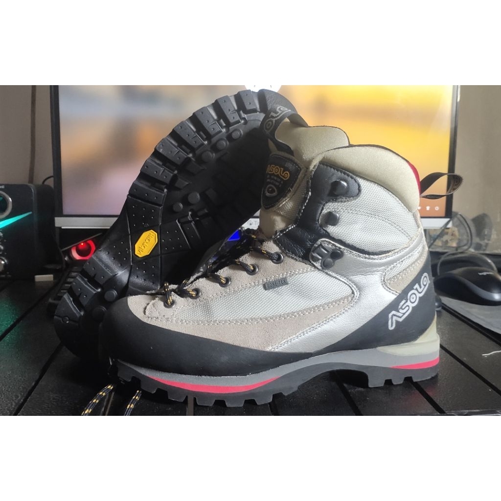 Asolo Sepatu Gunung Second Preloved Trail Run NEGO Asolo GTX gore tex Vibram Size 39 24.5 cm Terbaik