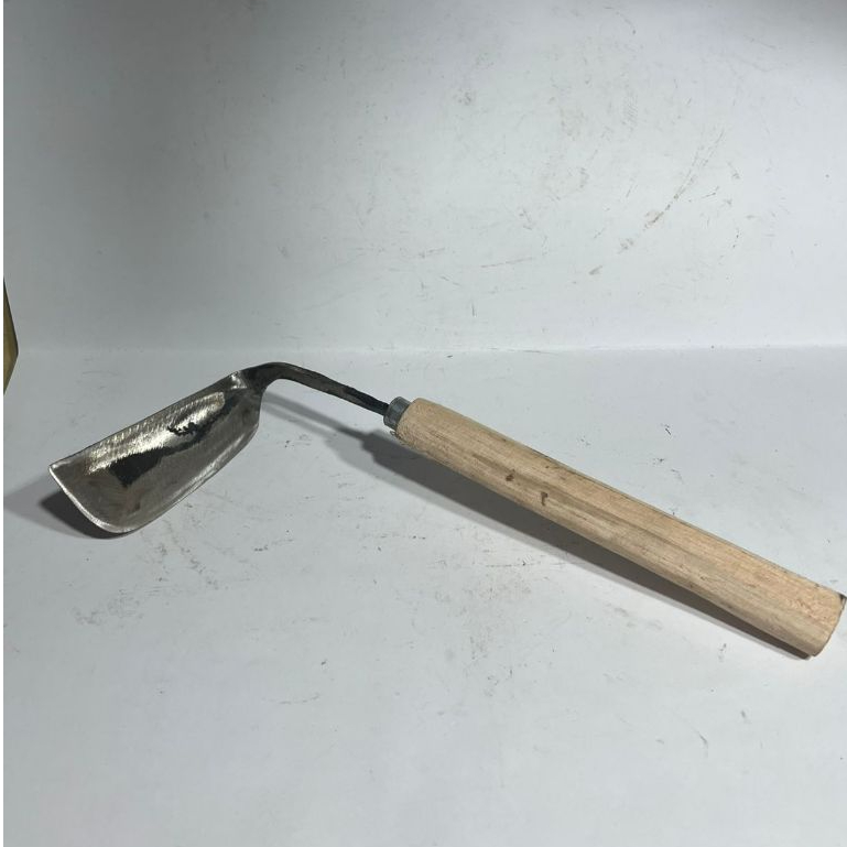 Tajak Kecil Tangkai / Tajak Rumput