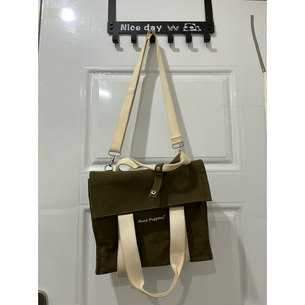 Preloved tas sling bag kanvas Hush Puppies