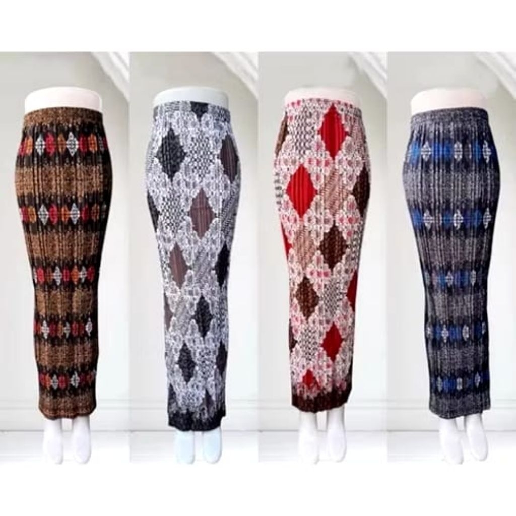rok plisket / rok plisket batik / rok bawahan kebaya  plisket batik / rok batik / motif mega mendung