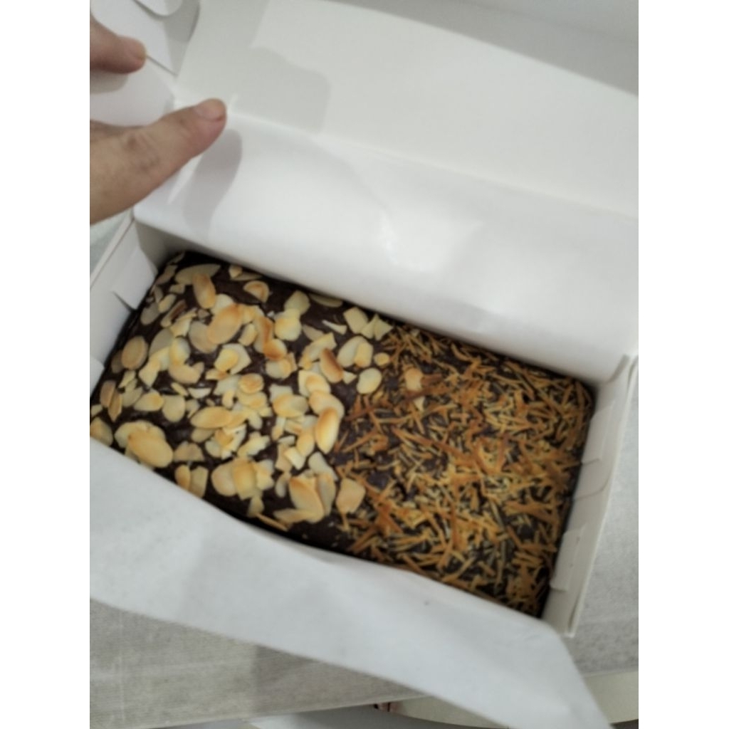 

Brownies Fudgy Chocolate PREMIUM size 20 x 10cm FRESH OVEN