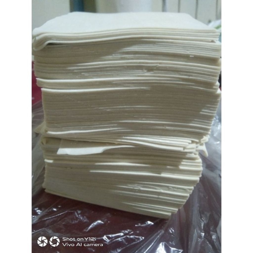 

Kulitpangsit mentah 250gr