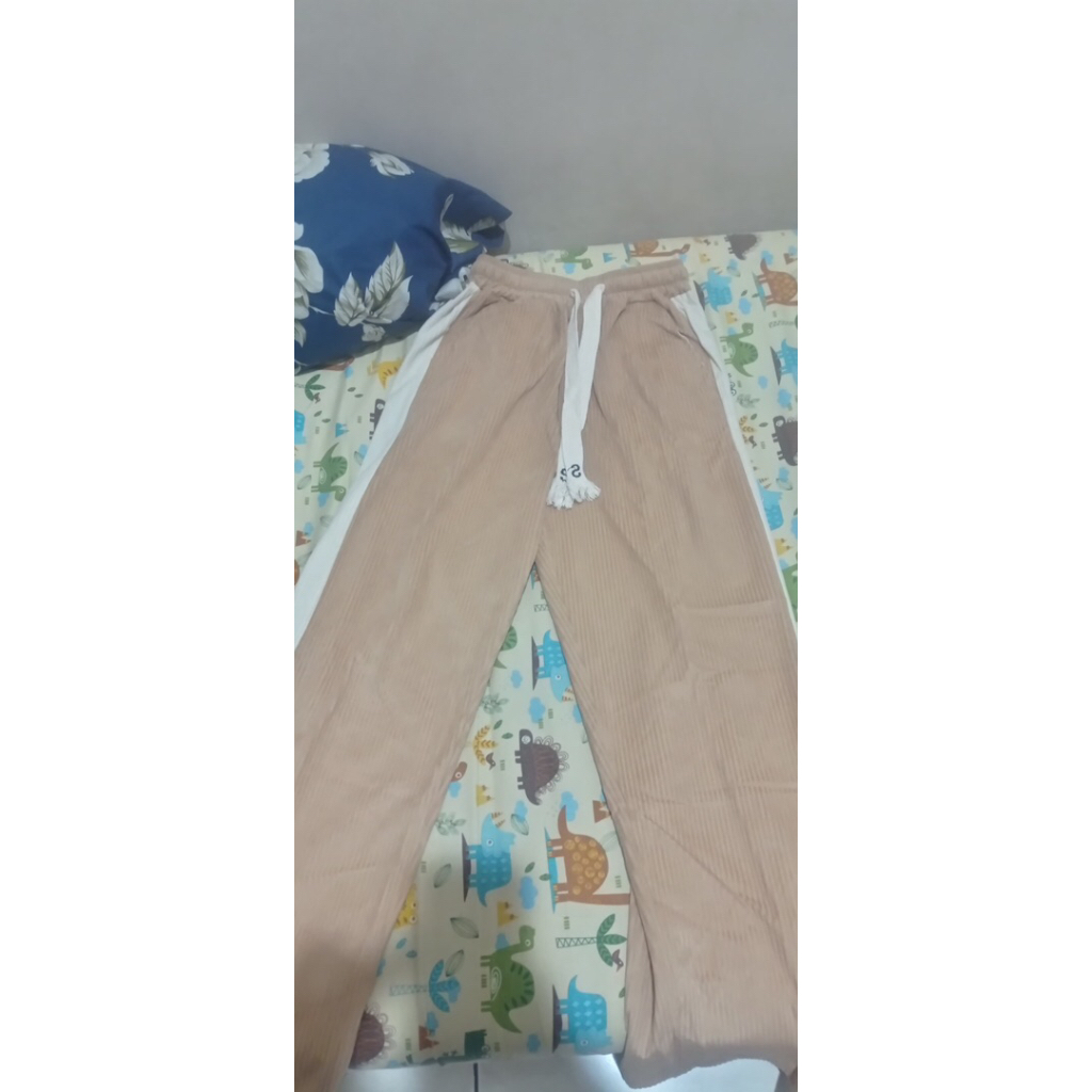 Celana Corduroy pria wanita (Pre Loved) (Coklat Muda