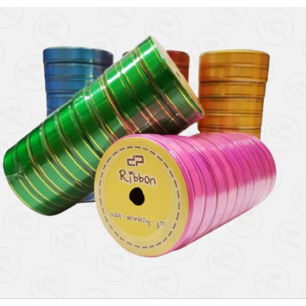 

Pita Kado Plastik List Emas lebar 2 cm