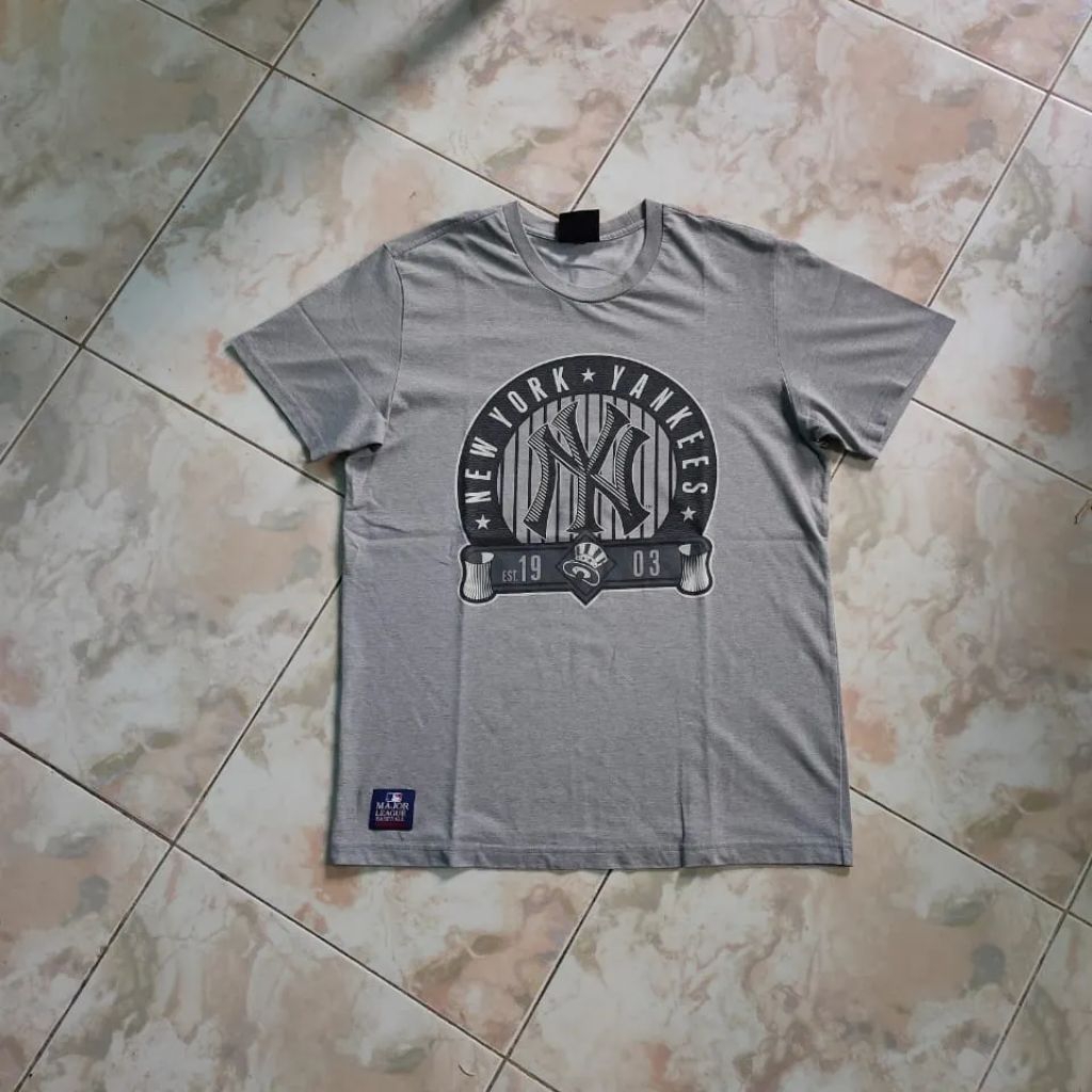 Kaos MLB x NY Yankees Vintage Big Logo