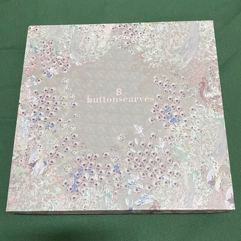 box buttonscarves preloved the ederra series grey