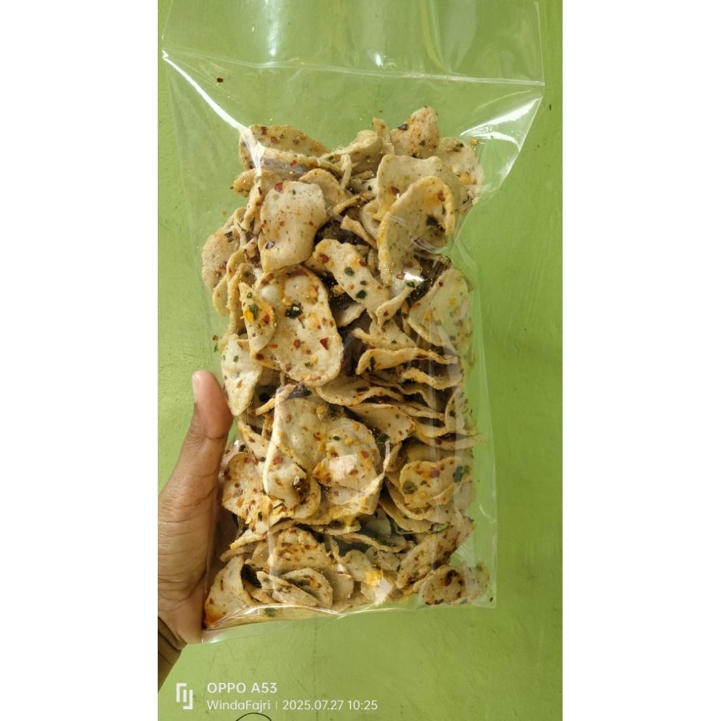 

Keripik Basreng Pedas Gurih Daun jeruk 200gr