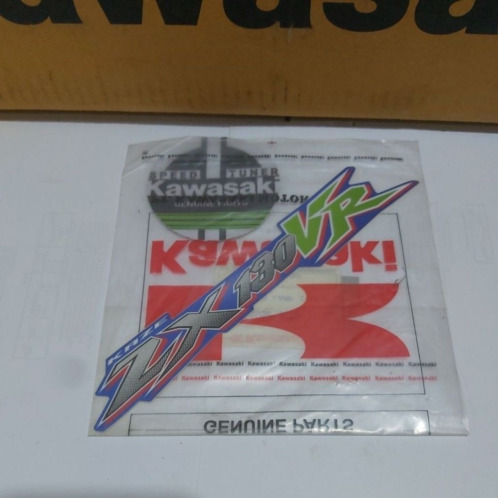 sticker batok lampu depan ZX130VR mark headlamp ZX130VR biru