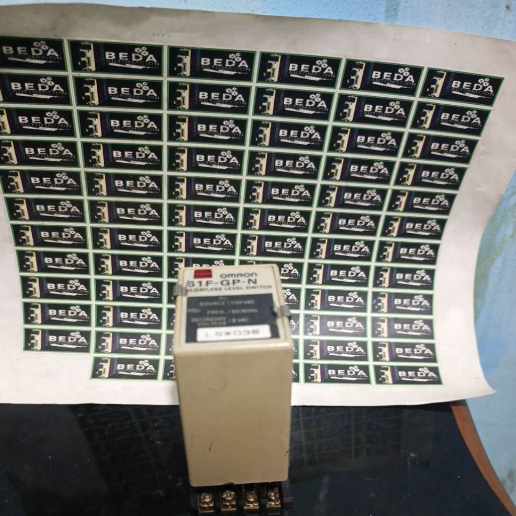 FLOATLESS LEVEL SWITCH OMRON