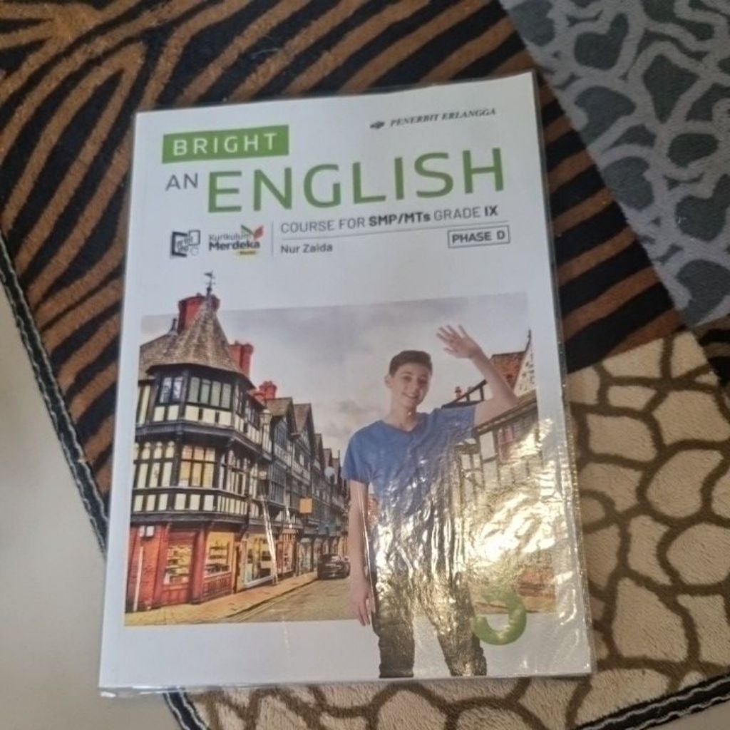 Buku Paket Bahasa Inggris Erlangga kelas 9
