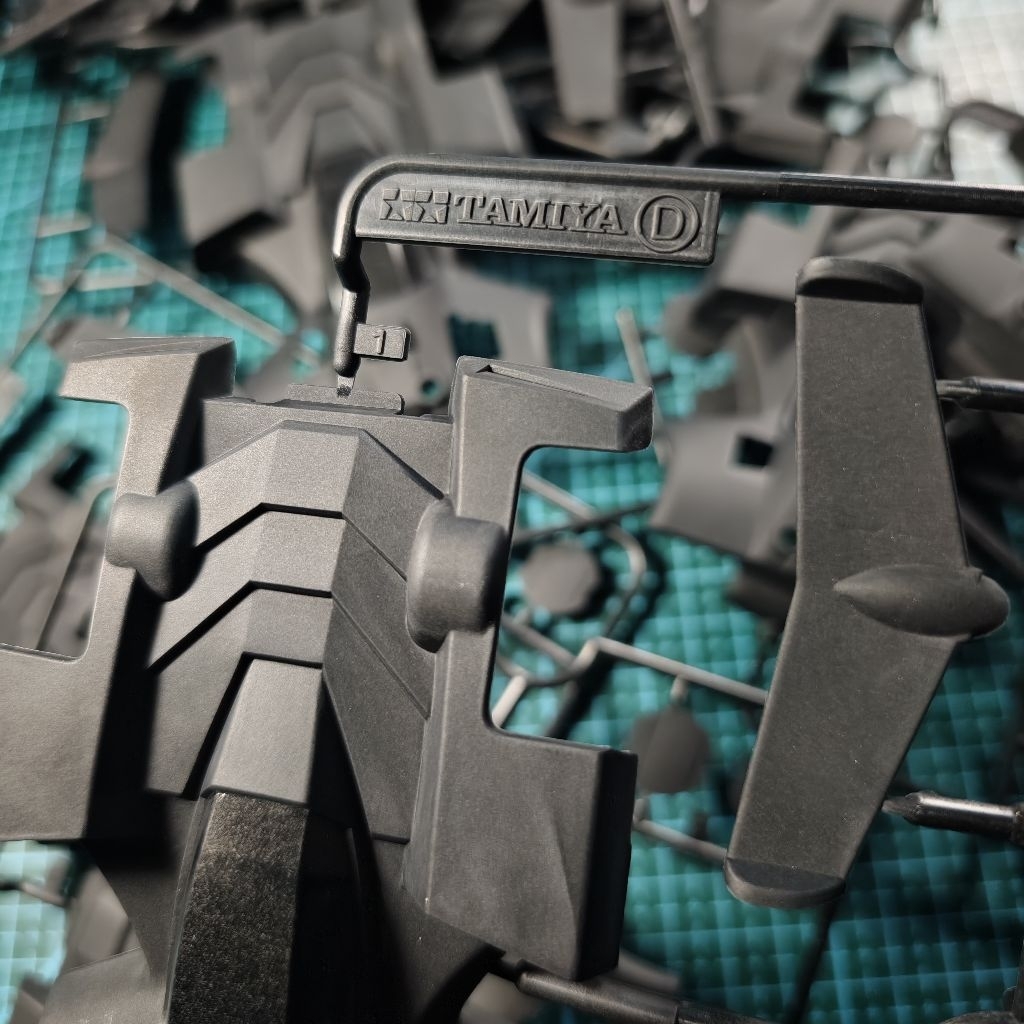 Ready body ZMC Carbon Original Tamiya