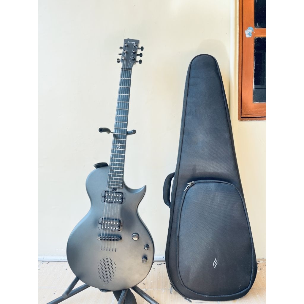 Gitar listrik Enya Nova Go Sonic Second