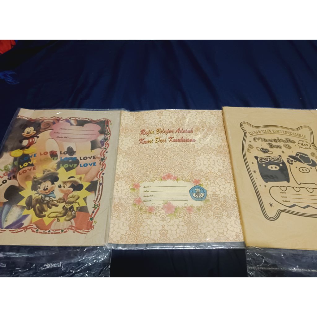 

Sampul Buku Motif Random - Baca deskripsi