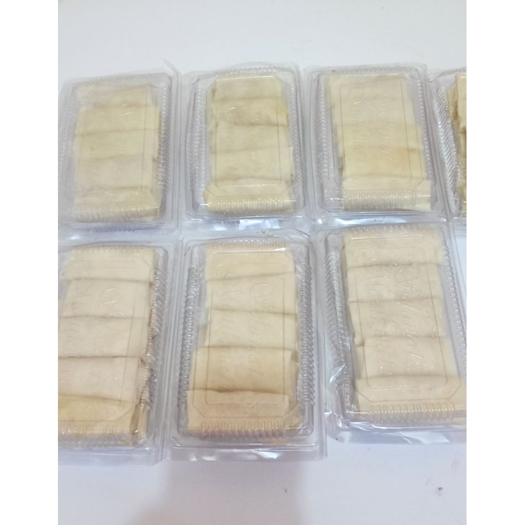 

Piscok (pisang coklat) ekonomis Frozen isi 10