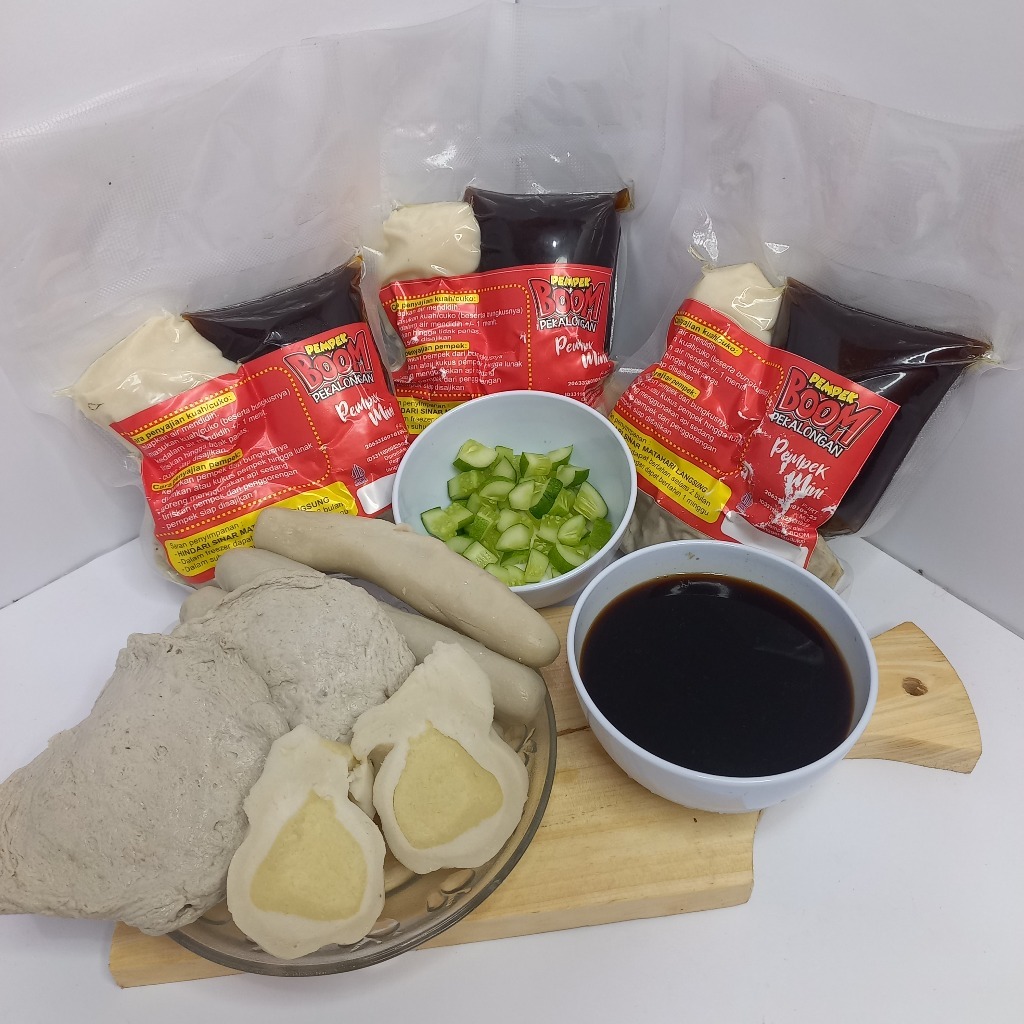 

Pempek Boom Paket 3 Kemasan dengan 3 varian kulit lenjer dan telur kecil