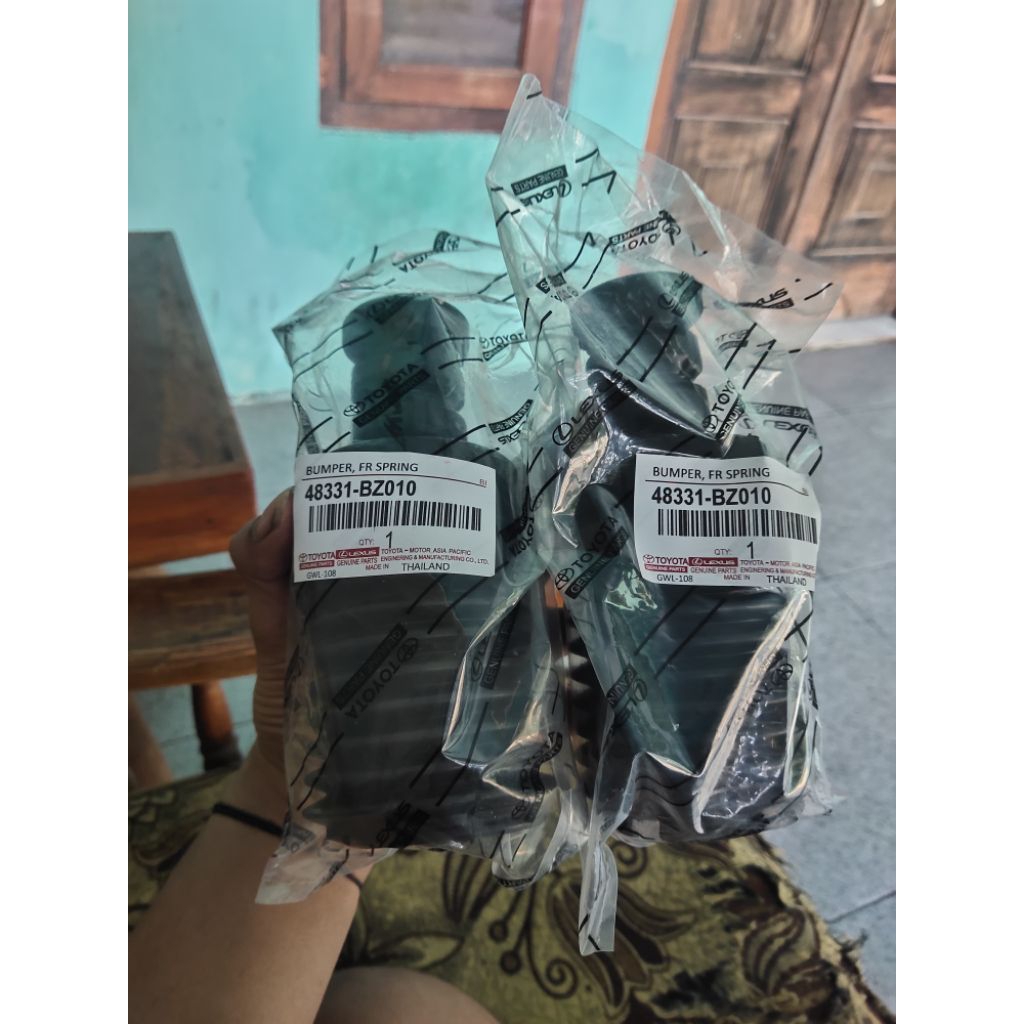 STOPPER - KARET SHOCK DEPAN AVANZA XENIA