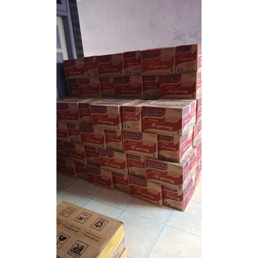 

indomie goreng 1dus isi 40(exp aman)