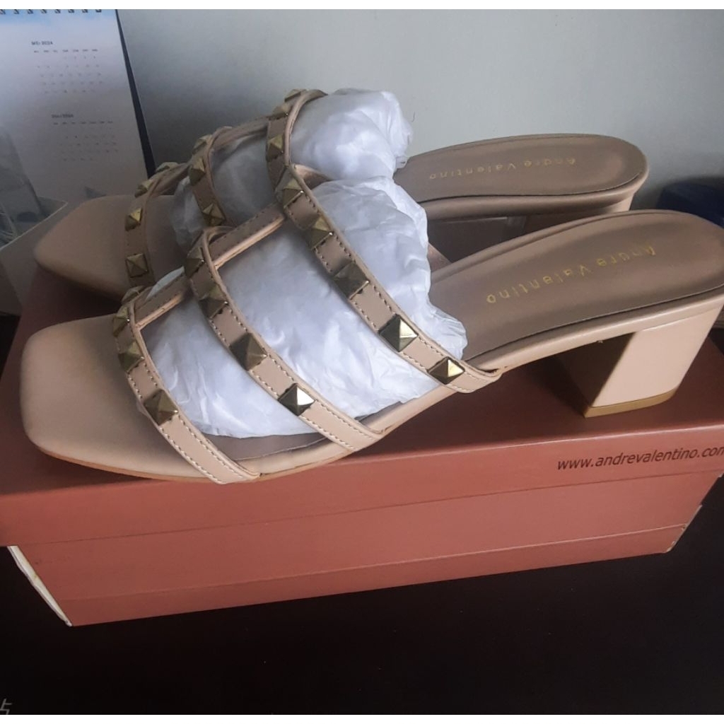 Sandal heels Andre Valentino original