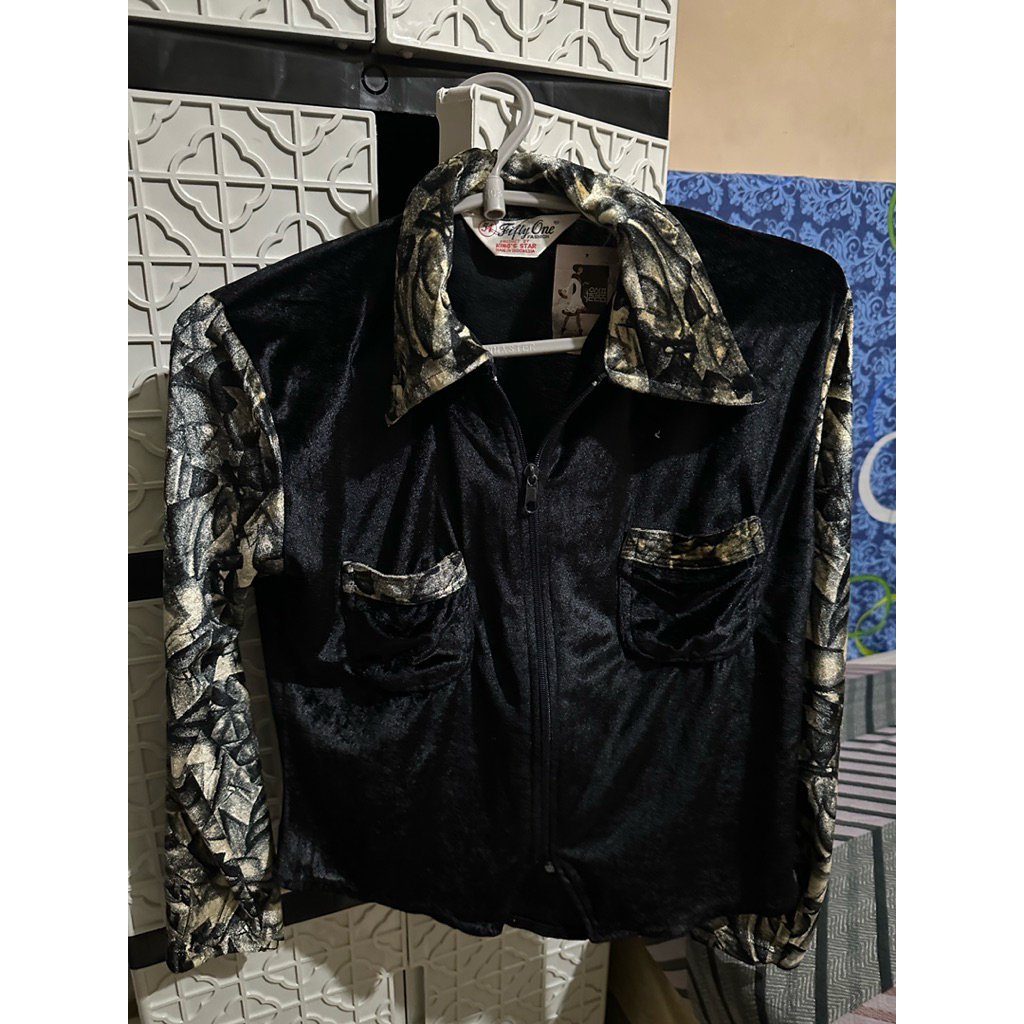 preloved kemeja bludru atasan wanita